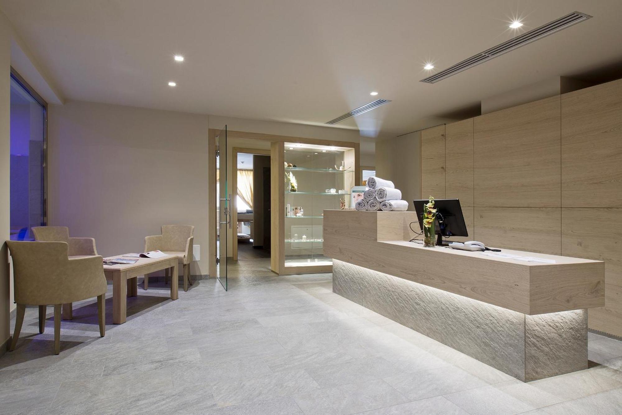 Design & Suite Hotel Ciarnadoi Vigo di Fassa Εξωτερικό φωτογραφία