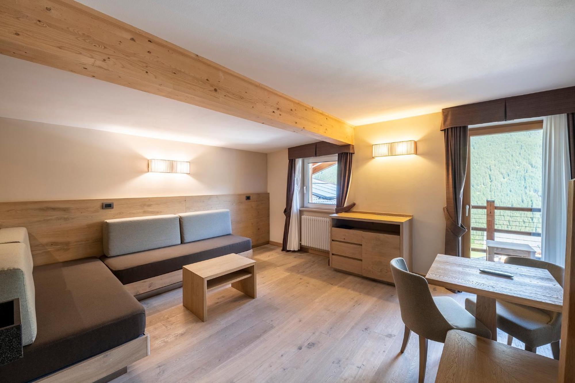 Design & Suite Hotel Ciarnadoi Vigo di Fassa Εξωτερικό φωτογραφία